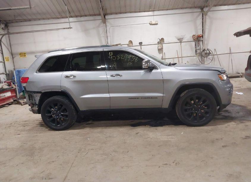 Photo 13 of 2019 Jeep Grand CHEROKEE LIMITED 4X4 (VIN 1C4RJFBG7KC746061)