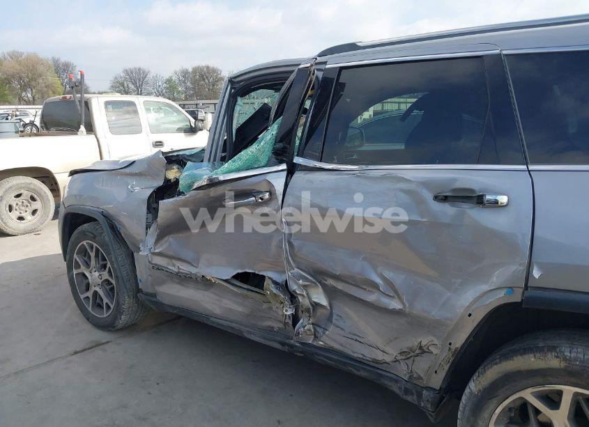 Photo 6 of 2020 Jeep Grand CHEROKEE LIMITED 4X4 (VIN 1C4RJFBG7LC152068)