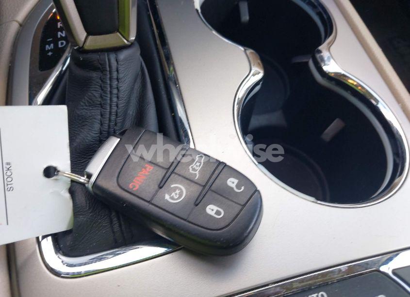 Photo 11 of 2016 Jeep Grand CHEROKEE LIMITED (VIN 1C4RJFBG8GC427372)