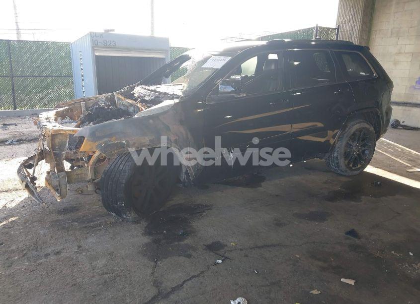 Photo 2 of 2017 Jeep Grand CHEROKEE LIMITED 4X4 (VIN 1C4RJFBG8HC631199)