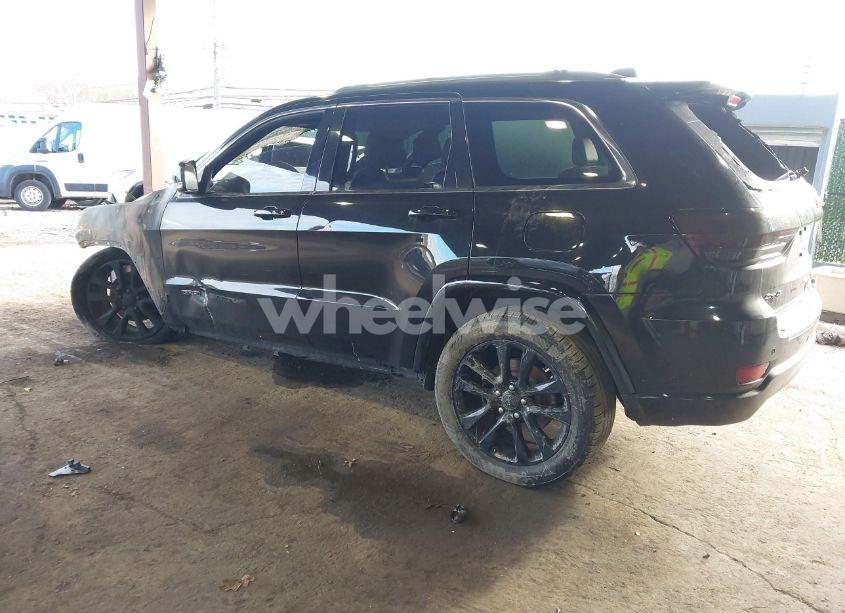 Photo 3 of 2017 Jeep Grand CHEROKEE LIMITED 4X4 (VIN 1C4RJFBG8HC631199)