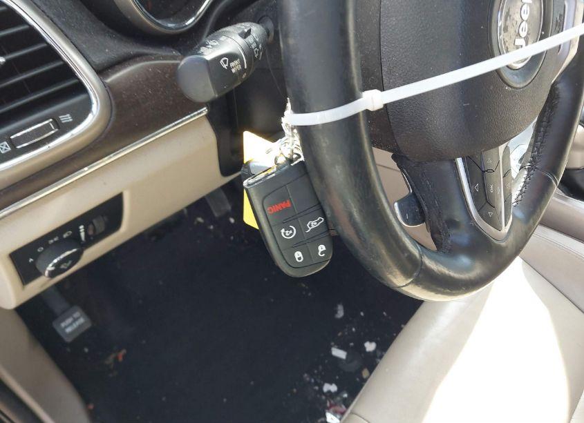 Photo 11 of 2017 Jeep Grand CHEROKEE LIMITED 4X4 (VIN 1C4RJFBG8HC742786)