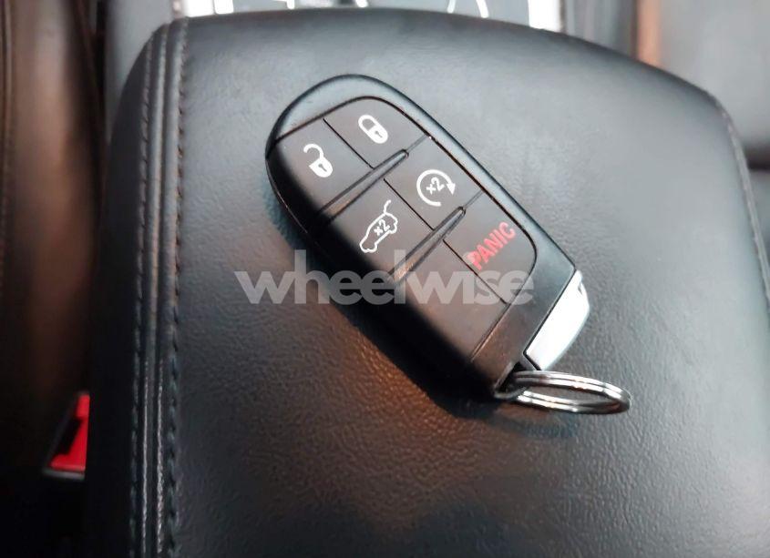 Photo 11 of 2019 Jeep Grand CHEROKEE LIMITED 4X4 (VIN 1C4RJFBG8KC553191)