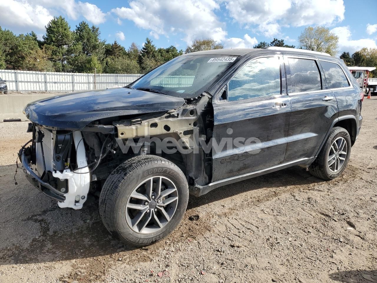 2020 JEEP GRAND CHEROKEE LIMITED (VIN 1C4RJFBG8LC242166) main photo