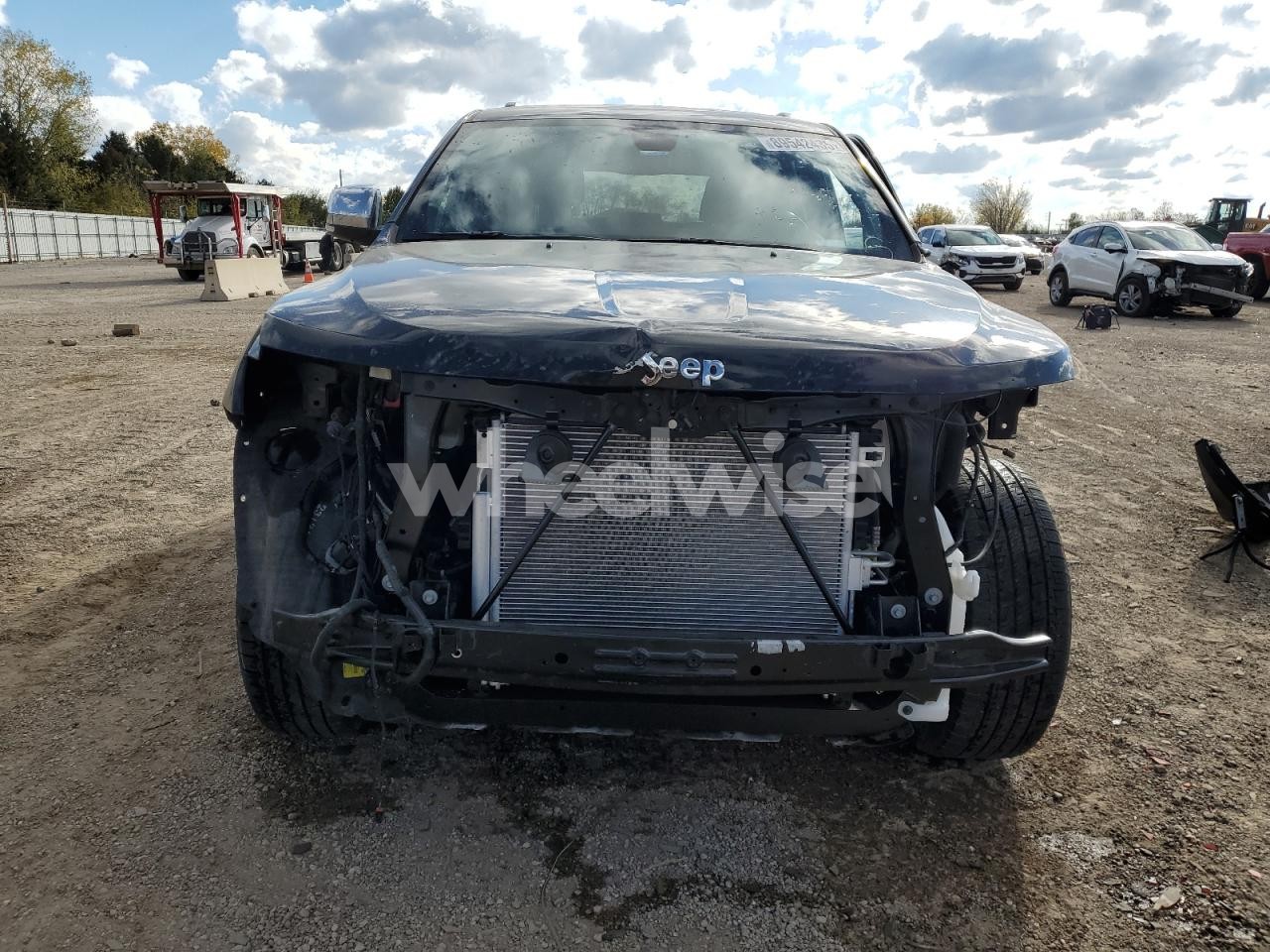 Photo 5 of 2020 JEEP GRAND CHEROKEE LIMITED (VIN 1C4RJFBG8LC242166)