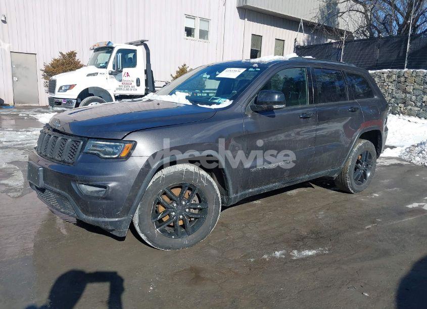 Photo 2 of 2020 Jeep Grand CHEROKEE LIMITED 4X4 (VIN 1C4RJFBG8LC420335)