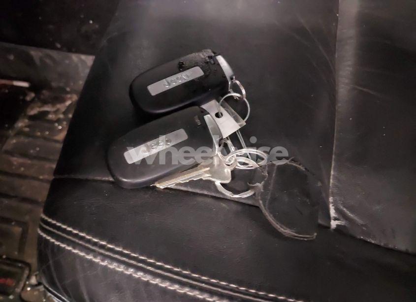 Photo 11 of 2015 Jeep Grand CHEROKEE LIMITED (VIN 1C4RJFBG9FC230127)