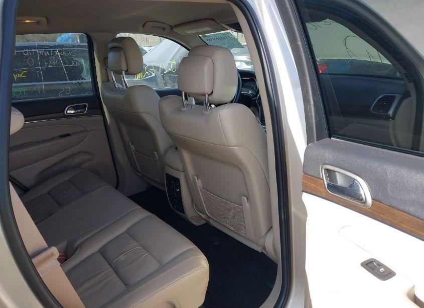 Photo 8 of 2015 Jeep Grand CHEROKEE LIMITED (VIN 1C4RJFBG9FC638658)