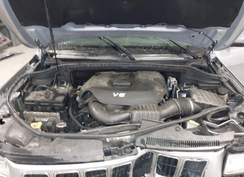 Photo 10 of 2015 Jeep Grand CHEROKEE LIMITED (VIN 1C4RJFBG9FC724469)