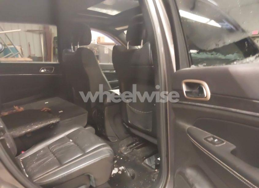 Photo 8 of 2015 Jeep Grand CHEROKEE LIMITED (VIN 1C4RJFBG9FC899207)