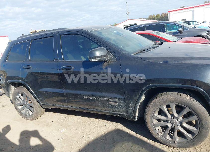 Photo 14 of 2016 Jeep Grand CHEROKEE LIMITED 75TH ANNIVERSARY (VIN 1C4RJFBG9GC399887)