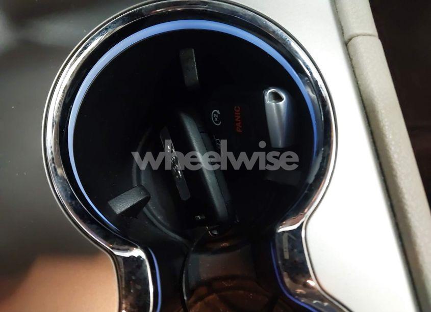 Photo 11 of 2016 Jeep Grand CHEROKEE LIMITED (VIN 1C4RJFBG9GC453866)