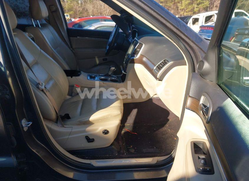 Photo 5 of 2017 Jeep Grand CHEROKEE LIMITED (VIN 1C4RJFBG9HC739766)