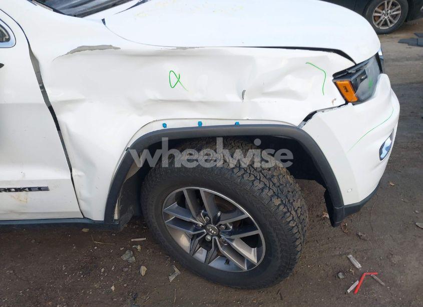 Photo 6 of 2017 Jeep Grand CHEROKEE LIMITED 4X4 (VIN 1C4RJFBG9HC802834)