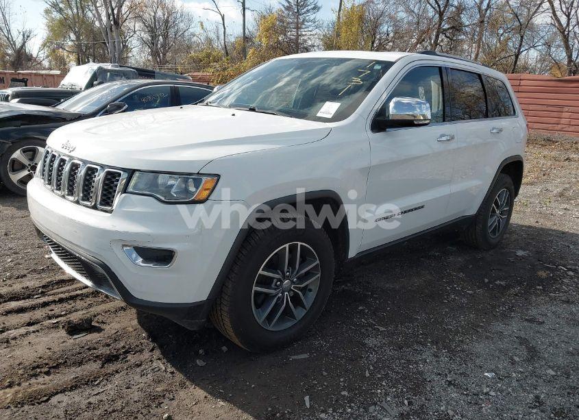 Photo 2 of 2017 Jeep Grand CHEROKEE LIMITED 4X4 (VIN 1C4RJFBG9HC841732)