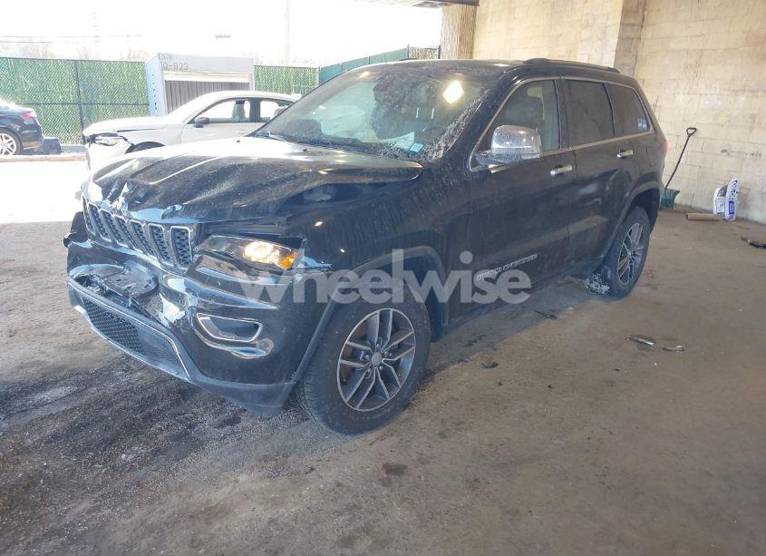 Photo 2 of 2017 Jeep Grand CHEROKEE LIMITED 4X4 (VIN 1C4RJFBG9HC939840)