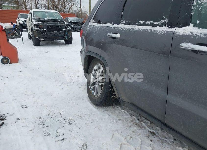 Photo 18 of 2018 Jeep Grand CHEROKEE LIMITED 4X4 (VIN 1C4RJFBG9JC215930)