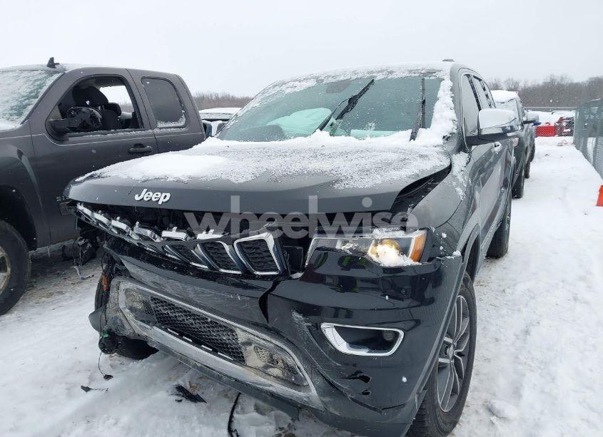 Photo 2 of 2018 Jeep Grand CHEROKEE LIMITED 4X4 (VIN 1C4RJFBG9JC326347)