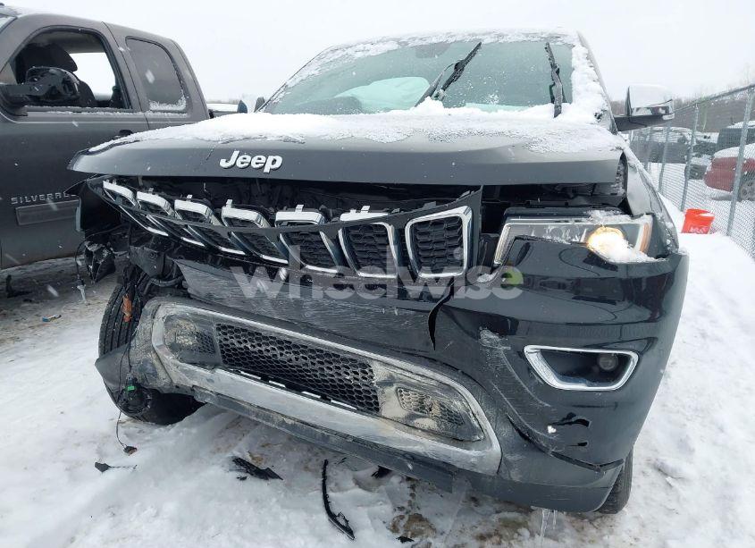 Photo 6 of 2018 Jeep Grand CHEROKEE LIMITED 4X4 (VIN 1C4RJFBG9JC326347)