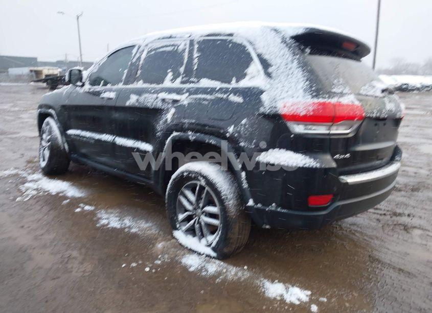 Photo 3 of 2018 Jeep Grand CHEROKEE LIMITED 4X4 (VIN 1C4RJFBG9JC454796)