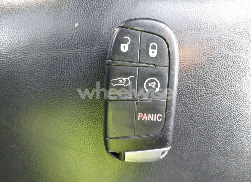 Photo 11 of 2019 Jeep Grand CHEROKEE LIMITED 4X4 (VIN 1C4RJFBG9KC704345)