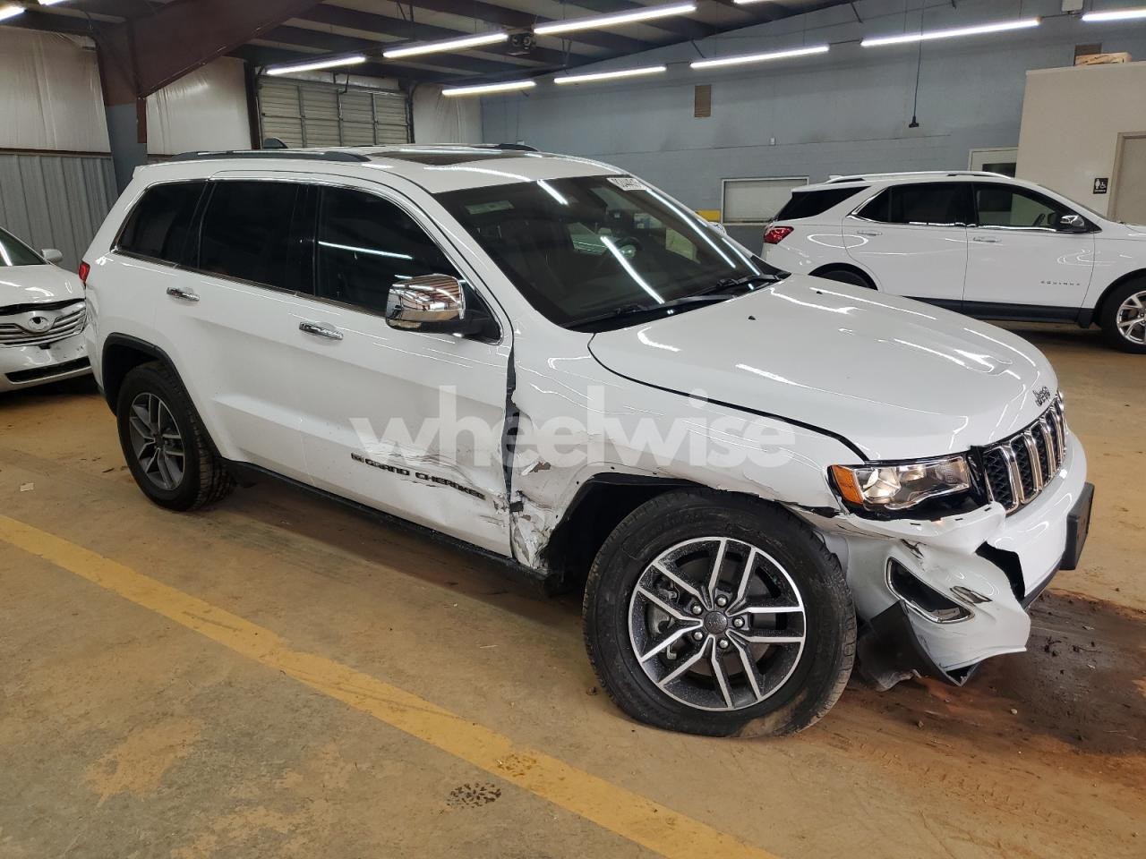 Photo 4 of 2022 JEEP GRAND CHEROKEE LIMITED (VIN 1C4RJFBG9NC165634)