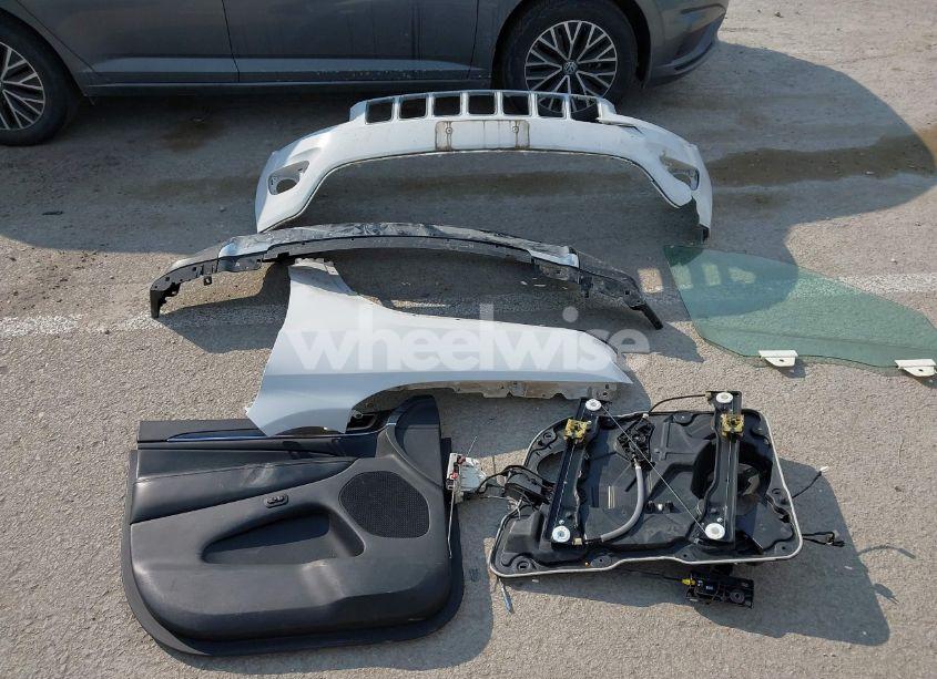 Photo 11 of 2015 Jeep Grand CHEROKEE LIMITED (VIN 1C4RJFBGXFC100325)