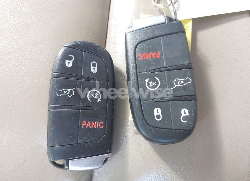 Photo 11 of 2015 Jeep Grand CHEROKEE LIMITED (VIN 1C4RJFBGXFC135124)