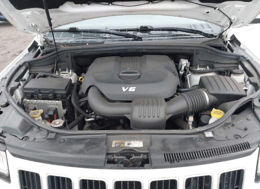 Photo 10 of 2015 Jeep Grand CHEROKEE LIMITED (VIN 1C4RJFBGXFC158712)