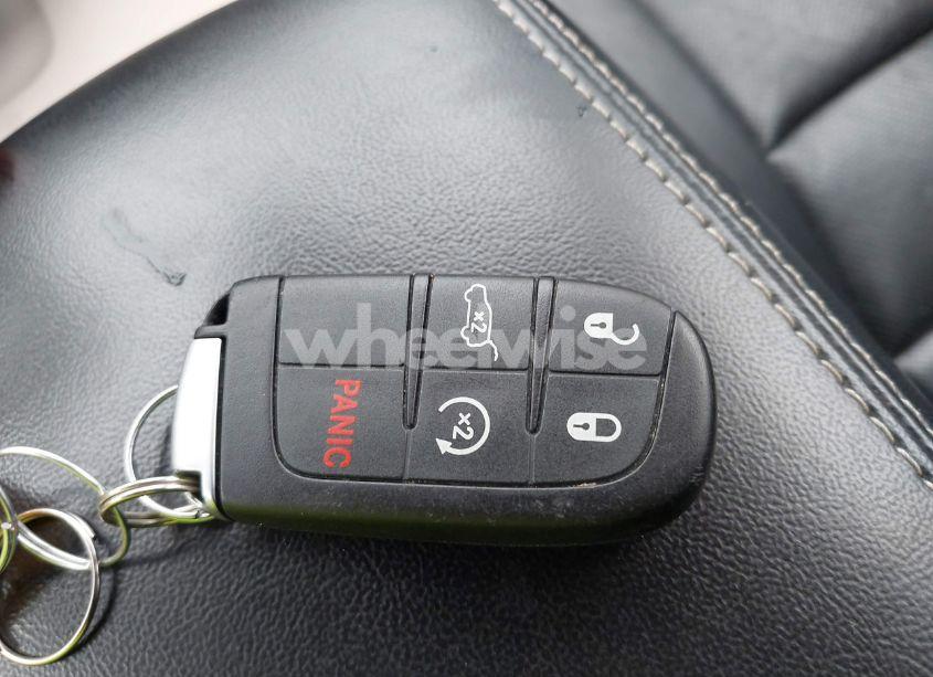 Photo 11 of 2015 Jeep Grand CHEROKEE LIMITED (VIN 1C4RJFBGXFC205916)