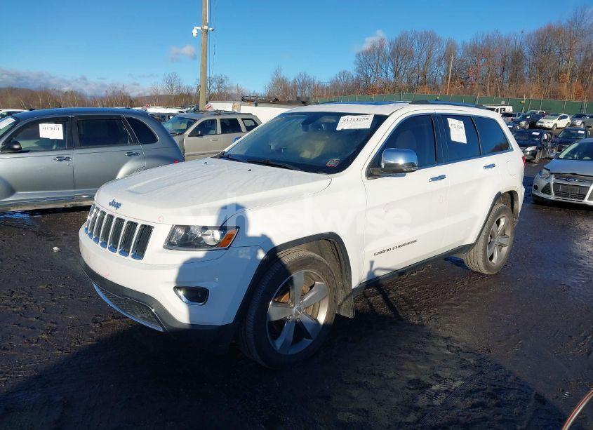 Photo 2 of 2015 Jeep Grand CHEROKEE LIMITED (VIN 1C4RJFBGXFC756847)