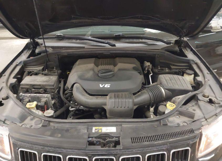 Photo 10 of 2015 Jeep Grand CHEROKEE LIMITED (VIN 1C4RJFBGXFC833698)