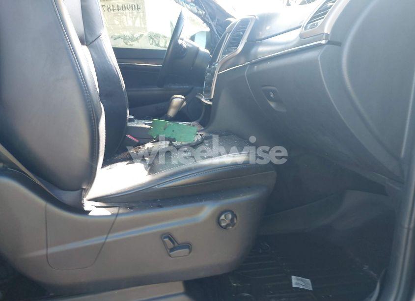 Photo 5 of 2017 Jeep Grand CHEROKEE LIMITED 4X4 (VIN 1C4RJFBGXHC677858)