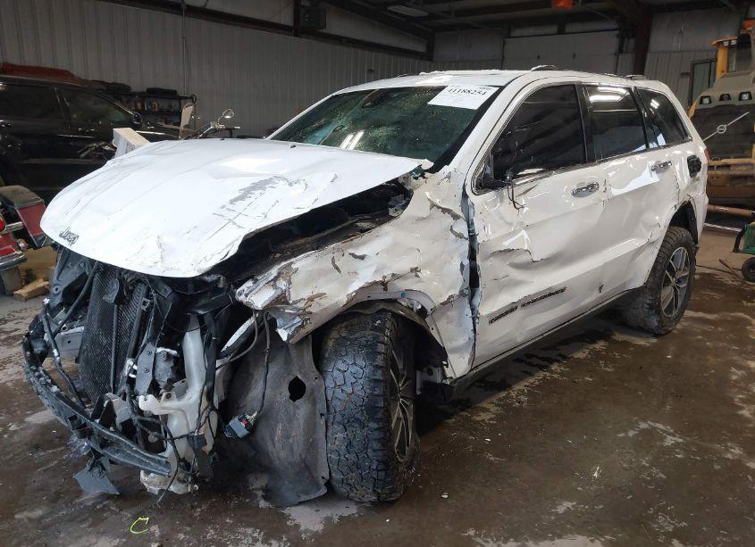 Photo 2 of 2017 Jeep Grand CHEROKEE LIMITED 4X4 (VIN 1C4RJFBGXHC891460)