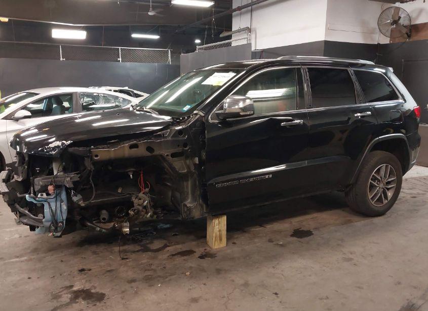 Photo 2 of 2018 Jeep Grand CHEROKEE LIMITED 4X4 (VIN 1C4RJFBGXJC280494)