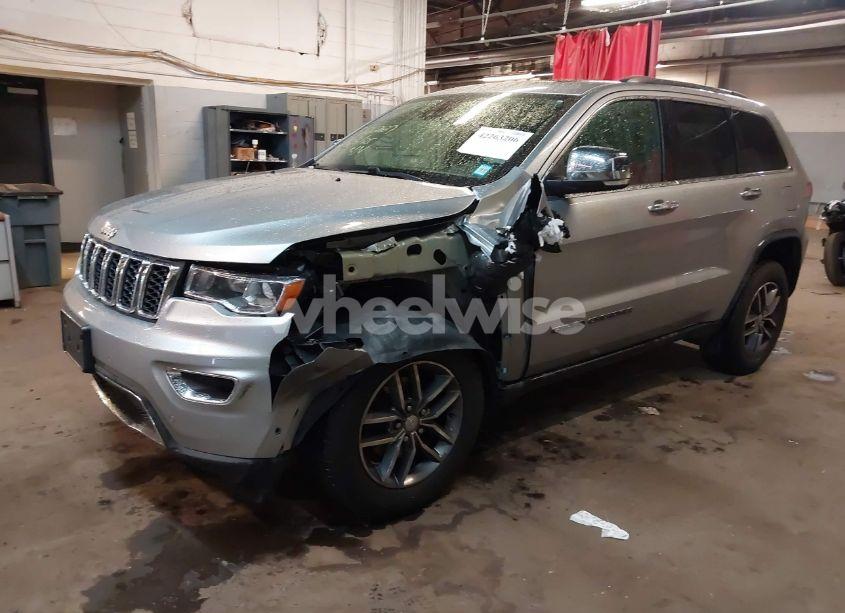 Photo 2 of 2018 Jeep Grand CHEROKEE LIMITED 4X4 (VIN 1C4RJFBGXJC388792)