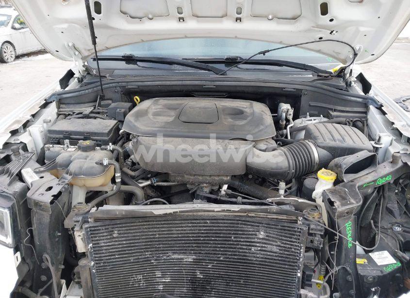 Photo 10 of 2019 Jeep Grand CHEROKEE LIMITED 4X4 (VIN 1C4RJFBGXKC724555)