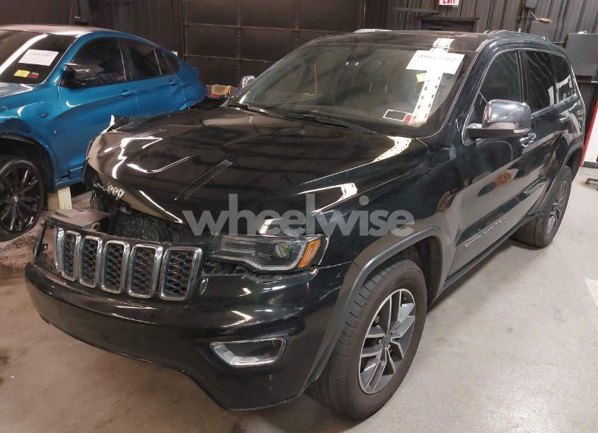 Photo 2 of 2020 Jeep Grand CHEROKEE LIMITED 4X4 (VIN 1C4RJFBGXLC190071)