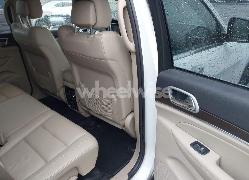 Photo 8 of 2018 Jeep Grand CHEROKEE LIMITED 4X4 (VIN 1C4RJFBM8JC485043)