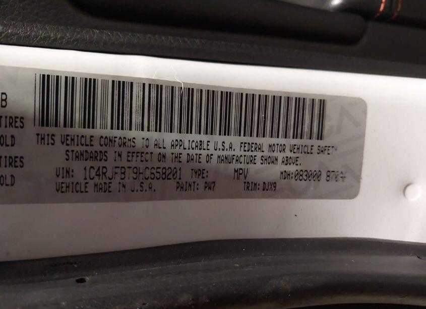 Photo 9 of 2017 Jeep Grand CHEROKEE LIMITED 75TH ANNIVERSARY EDITION 4X4 (VIN 1C4RJFBT9HC658201)