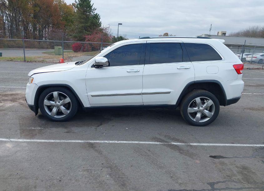 Photo 14 of 2013 Jeep Grand CHEROKEE OVERLAND (VIN 1C4RJFCG0DC618682)