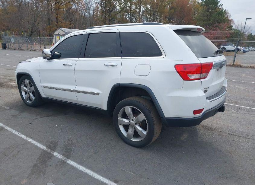 Photo 3 of 2013 Jeep Grand CHEROKEE OVERLAND (VIN 1C4RJFCG0DC618682)