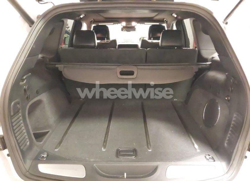 Photo 18 of 2015 Jeep Grand CHEROKEE OVERLAND (VIN 1C4RJFCG0FC767970)