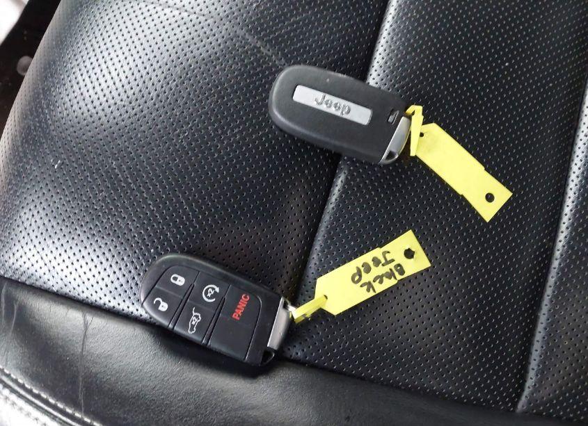 Photo 11 of 2015 Jeep Grand CHEROKEE OVERLAND (VIN 1C4RJFCG0FC933064)