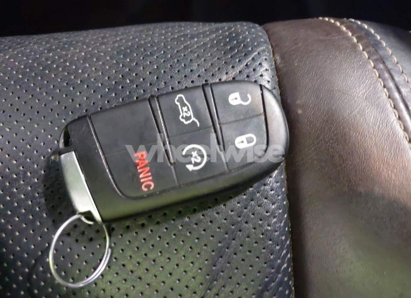 Photo 11 of 2016 Jeep Grand CHEROKEE OVERLAND (VIN 1C4RJFCG0GC320217)