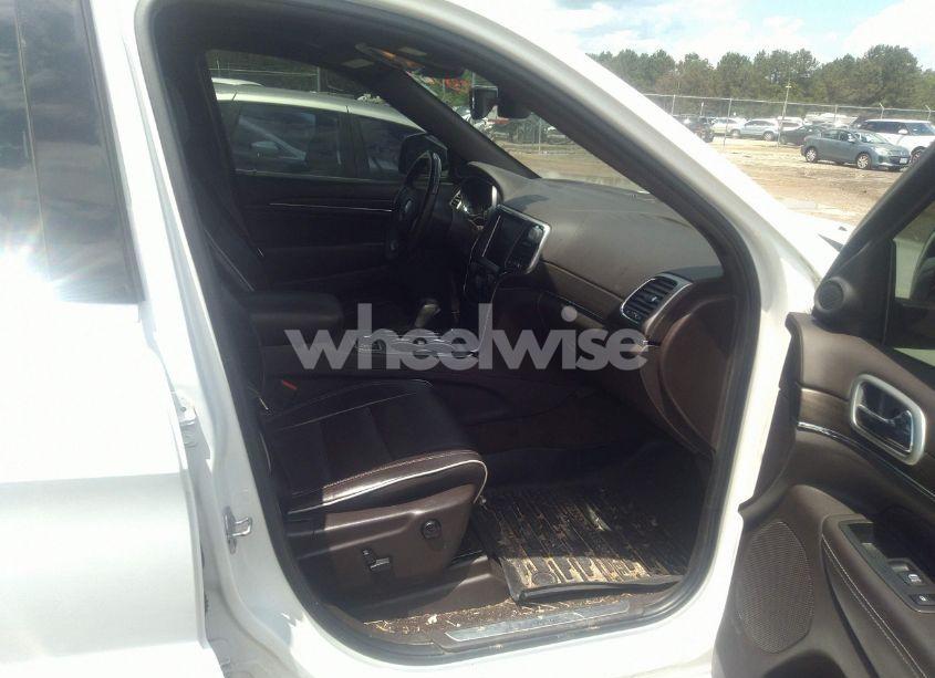 Photo 5 of 2018 Jeep Grand CHEROKEE OVERLAND 4X4 (VIN 1C4RJFCG0JC326025)