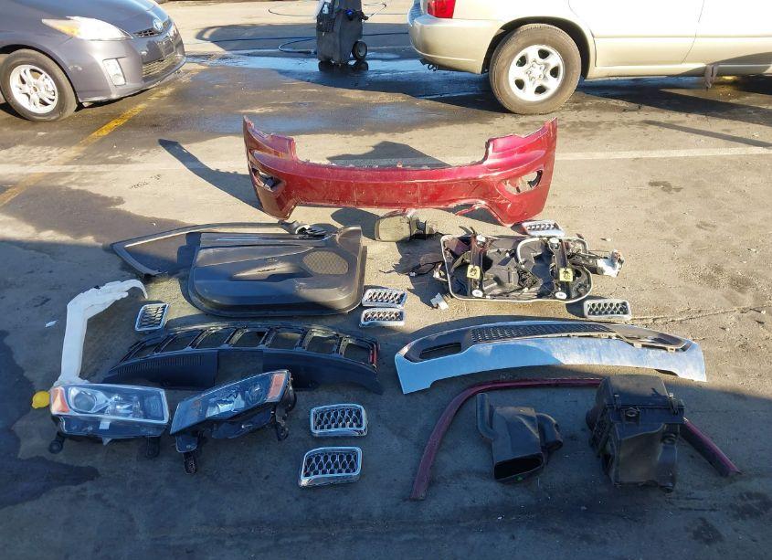 Photo 12 of 2019 Jeep Grand CHEROKEE OVERLAND 4X4 (VIN 1C4RJFCG0KC726605)