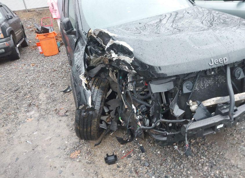 Photo 6 of 2020 Jeep Grand CHEROKEE HIGH ALTITUDE 4X4 (VIN 1C4RJFCG0LC206566)