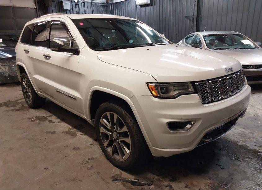 2018 Jeep Grand CHEROKEE OVERLAND 4X4 (VIN 1C4RJFCG1JC220148) main photo