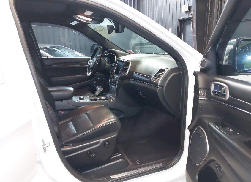 Photo 5 of 2018 Jeep Grand CHEROKEE OVERLAND 4X4 (VIN 1C4RJFCG1JC220148)